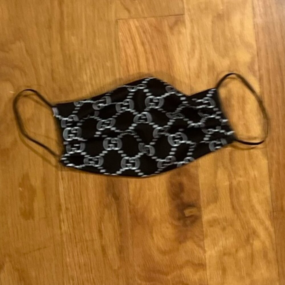 NWOT designer-inspired face mask